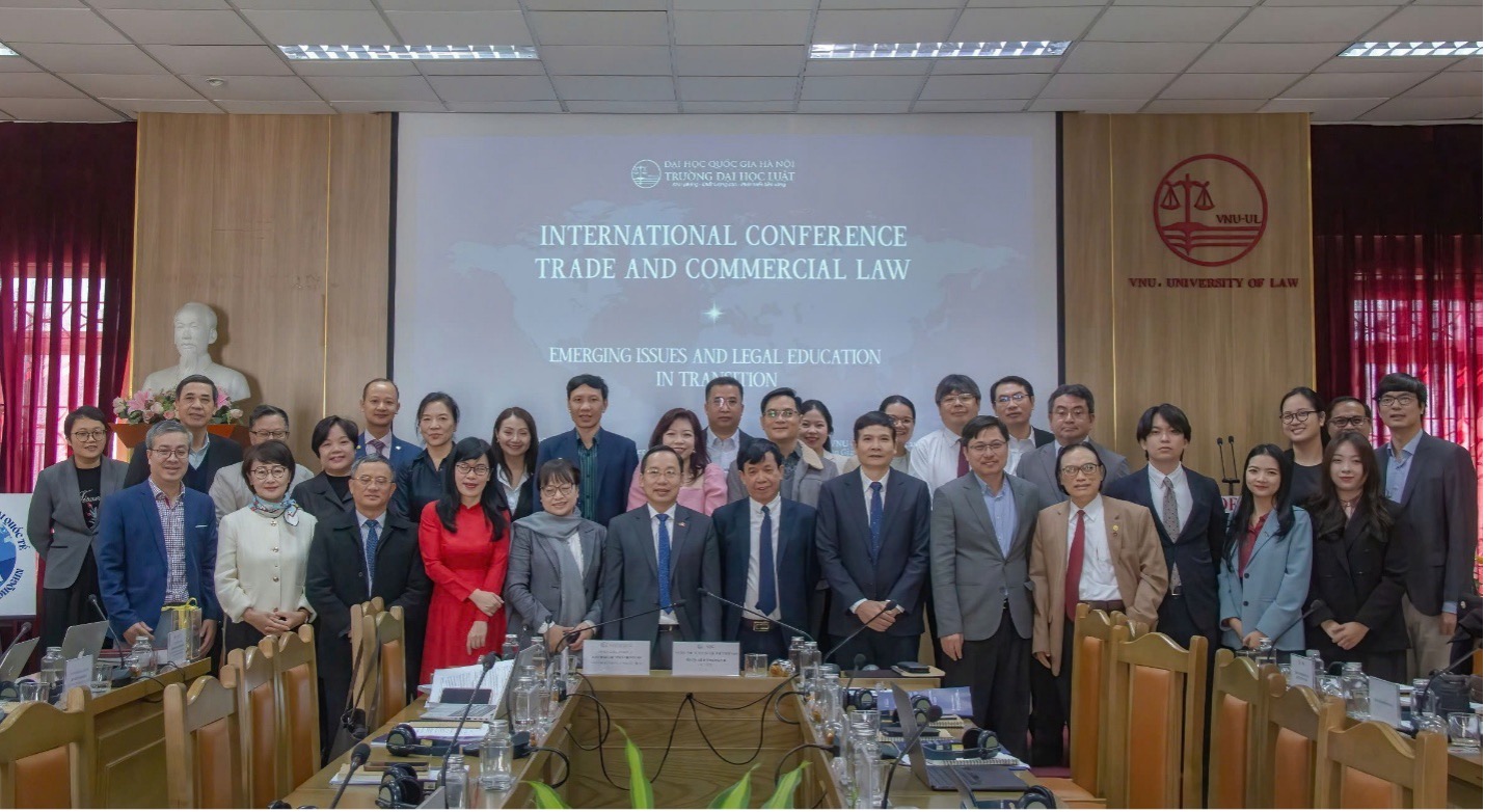 Trung tâm Trọng tài Quốc tế Việt Nam (VIAC) ký kết thỏa thuận hợp tác với Trường Đại học Luật, Đại học Quốc gia Hà Nội